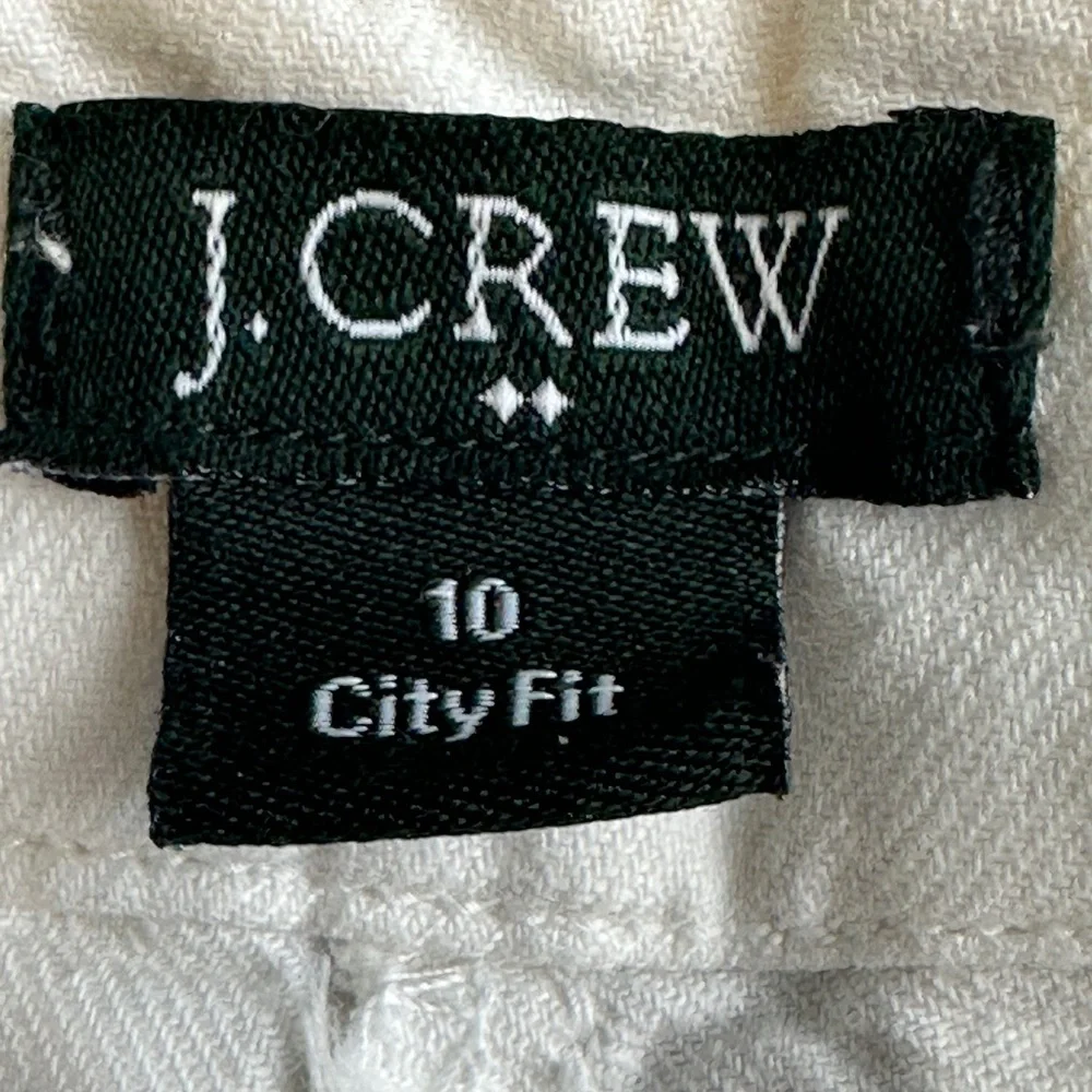J. Crew measurements 	•	waist